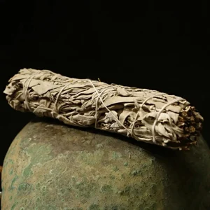 Sauge blanche en bâtons pour rituels et méditation