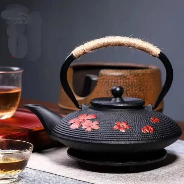 bouilloire-fonte-japonaise-eau-chaude-conservation-sante-1 Bouilloire en Fonte Japonaise 700ml pour infusion de thé