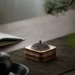 Encensoir Traditionnel en Bois et Laiton Design Zen