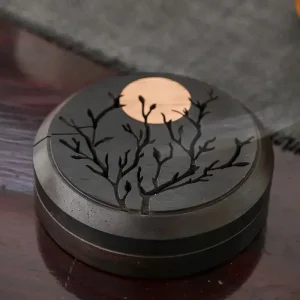 Brûleur d'encens artisanal en bois santal, ambiance relaxante