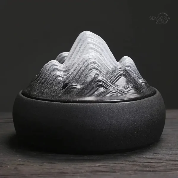 Brûleur d'encens Montagne Zen au design moderne