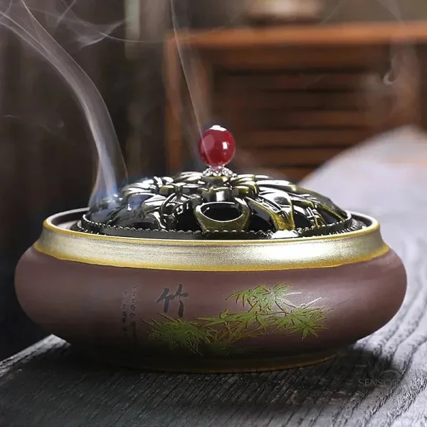 Brûleur d'encens déco zen avec design floral