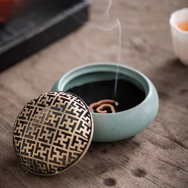 Trépied Zen – Brûleur d’Encens en Céramique Artisanale
