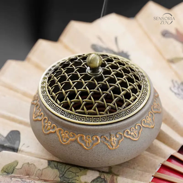 Accessoire zen noir et blanc pour encens