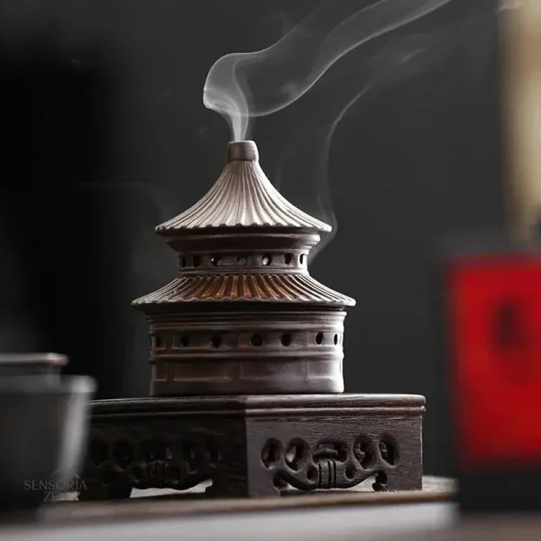 bruleur-encens-pagode-ceramique-1 Brûleur Encens Pagode Rétro en céramique artisanale