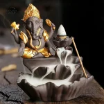 Atmosphère relaxante grâce à la cascade d'encens Ganesh