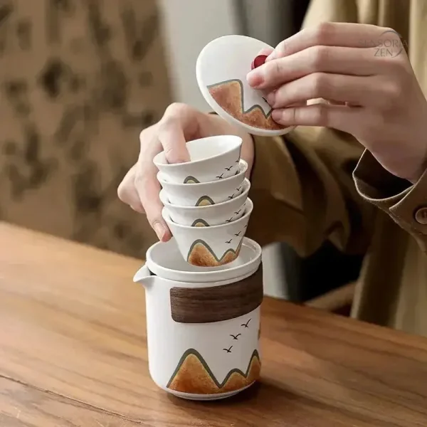 Tasses à thé en céramique assorties au coffret