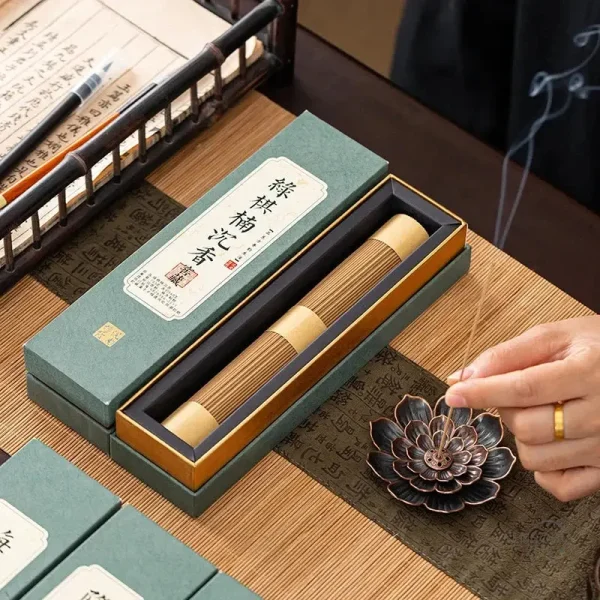 Coffret de 6 bâtons d'encens aux notes de santal