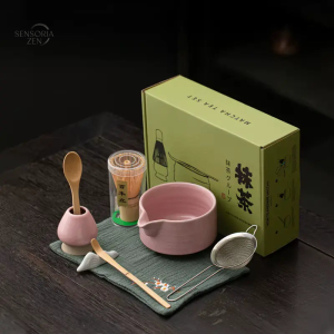 Coffret Matcha Japonais avec bol rose et fouet en bambou