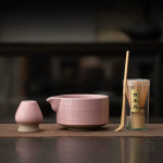 Ensemble pour une dégustation de matcha authentique
