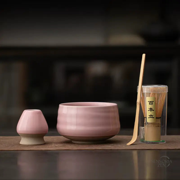 Coffret design pour préparer et savourer le matcha