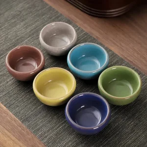 Théière en céramique craquelée avec 6 tasses assorties