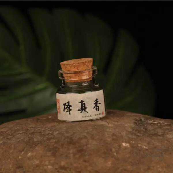 Aromates en Capsules – Boules de Santal pour bien-être