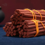 Encens court pour créer une atmosphère relaxante