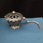 Encensoir Lotus en laiton rétro avec poignée en bronze