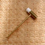 Accessoire de méditation en laiton pour encens