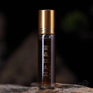 Essence d'Encens Bois d'Agar Terre Rouge, huile essentielle artisanale