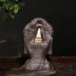 Cascade d'encens avec design Bouddha pour ambiance sereine