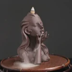 Fontaine en argile pourpre pour une ambiance zen