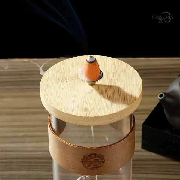 Cascade d'encens en verre avec motif montagne