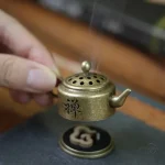 Brûleur d'encens en laiton inspiré des dynasties Han