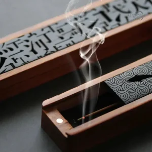 Porte-bâtons encens en bois antique avec motifs gravés