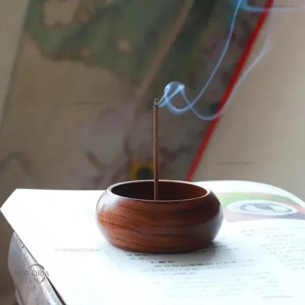 Accessoire encens, bois de rose, support pratique et esthétique