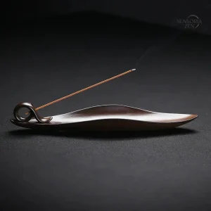 Support artisanal en céramique pour encens en cônes