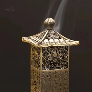Porte-encens en forme de pagode pour ambiance apaisante
