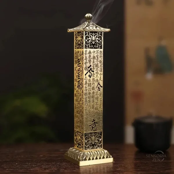 Porte-encens élégant pour bâtons, design pagode zen