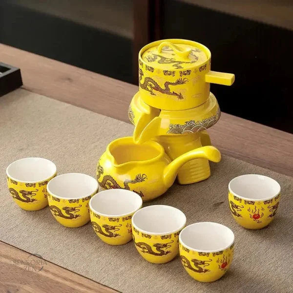 Tasses céramiques pour un service à thé raffiné