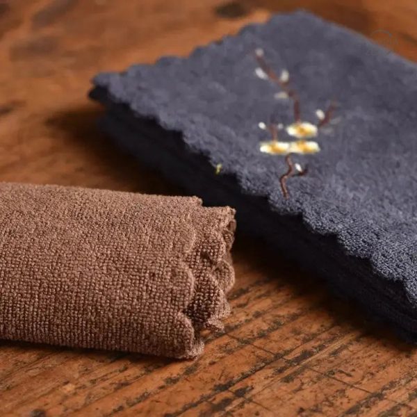 Serviette décorative pour cérémonie d'encens