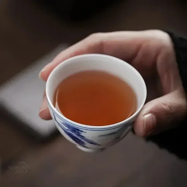 Tasses chinoises traditionnelles pour le thé en porcelaine