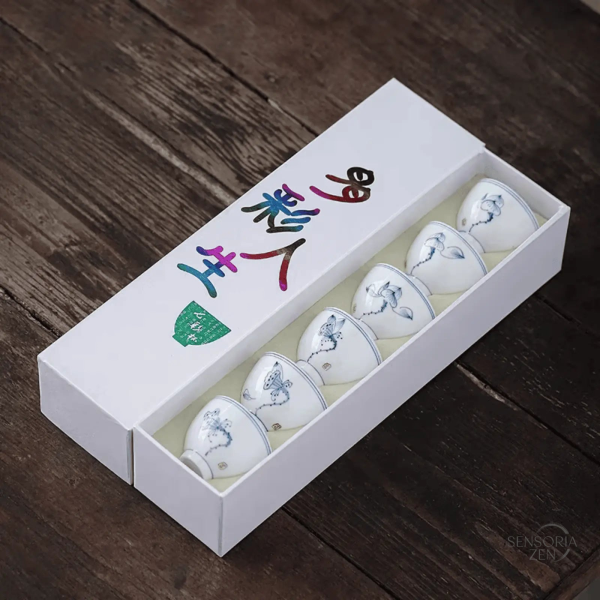 Set de tasses traditionnelles en porcelaine pour amateurs de thé