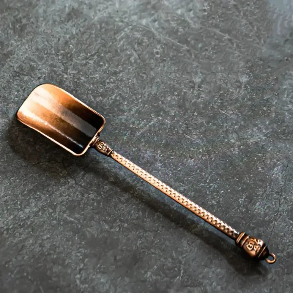 Cuillères à thé traditionnelles pour un rituel apaisant