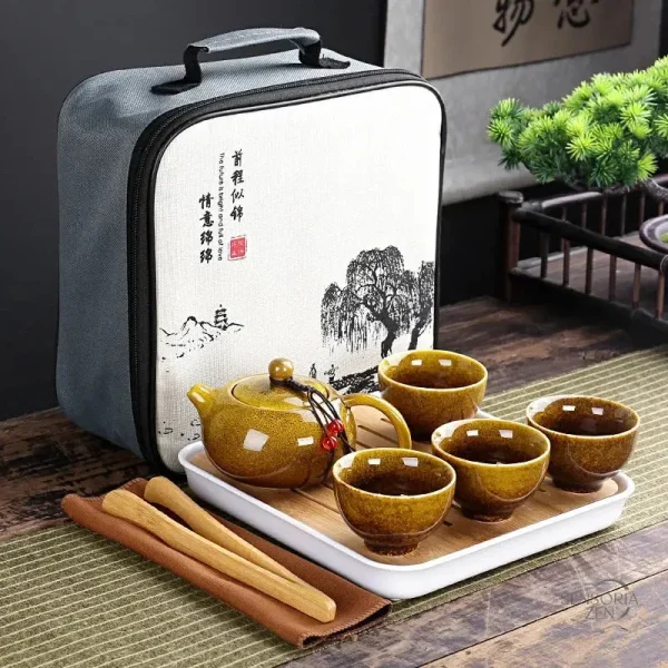 Théière et tasses céramiques pour amateurs de thé