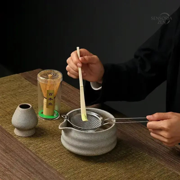 Support élégant pour la préparation du Matcha