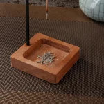 Porte-encens élégant, design en bois et métal