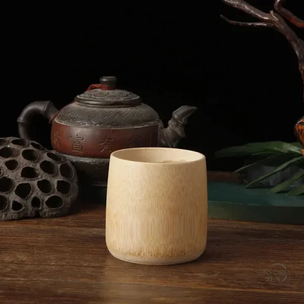 Tasse en bambou naturel, design artisanal élégant